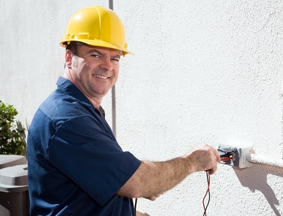 Do you need outdoor electrical safety tips?